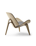 Tripede CH07 chair, Hans J. Wegner design for Carl Hansen